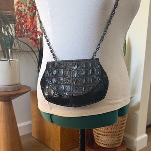 Elegant Black Croc-Embossed Maya Shoulder Bag